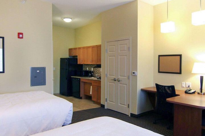 Room 9 of 84