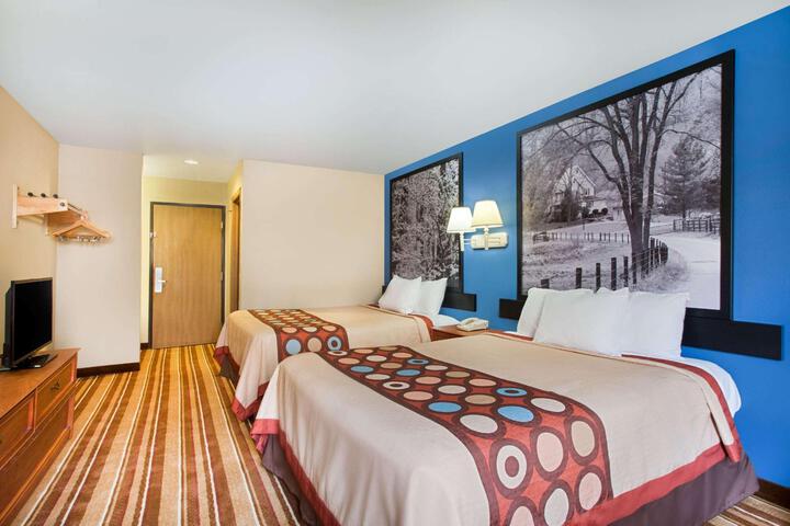 1 King Bed (7 of 13)