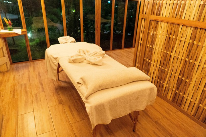 Spa 43 of 89