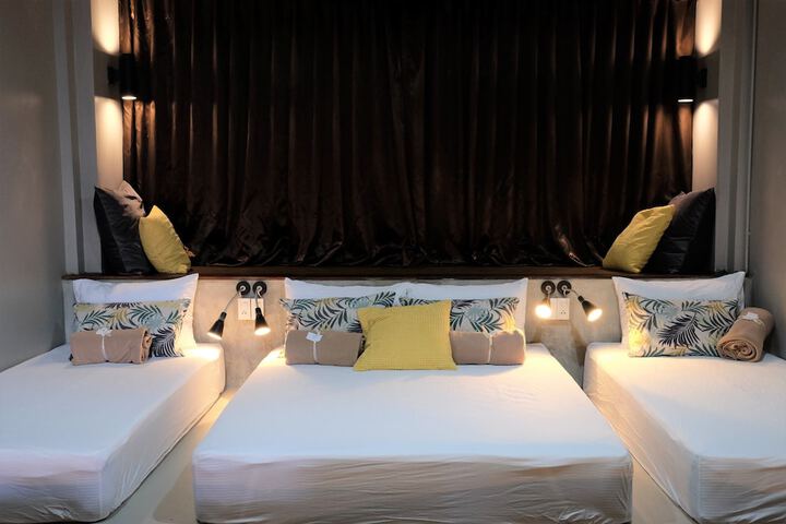 Room 44 of 92