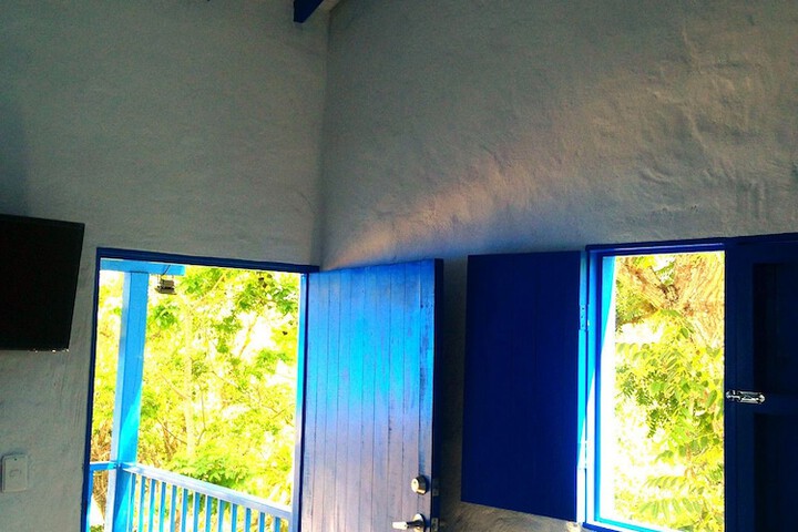 Room 46 of 100