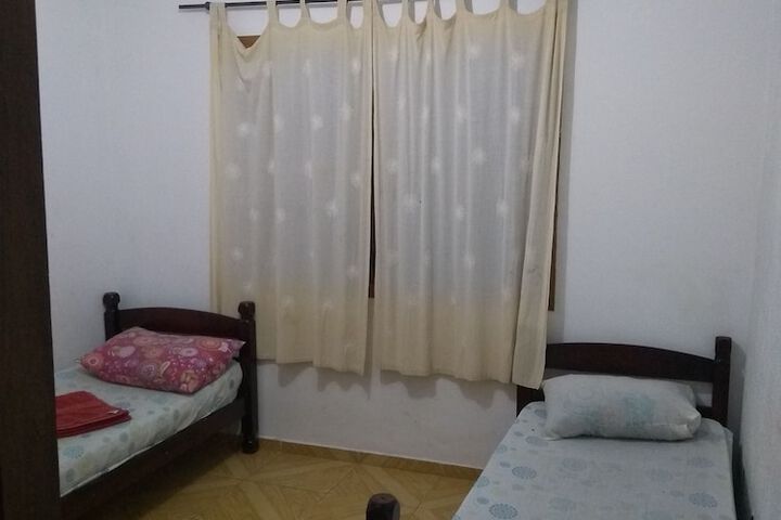 Room 7 of 14