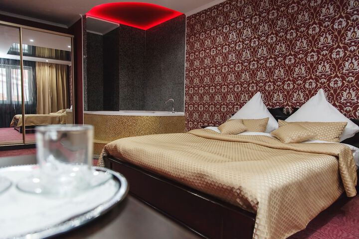 Room 63 of 68