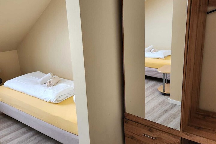 Room 14 of 46