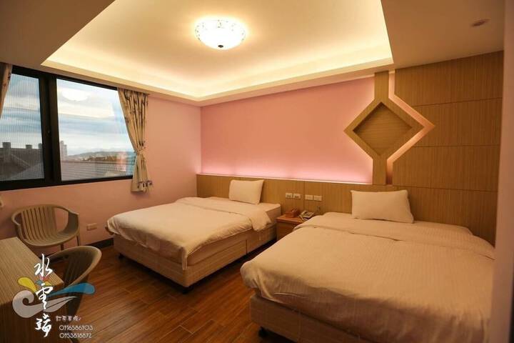 Room 5 of 28