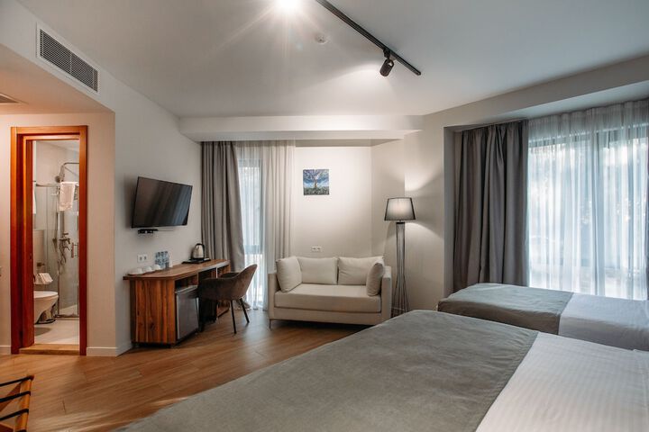 Room 17 of 60