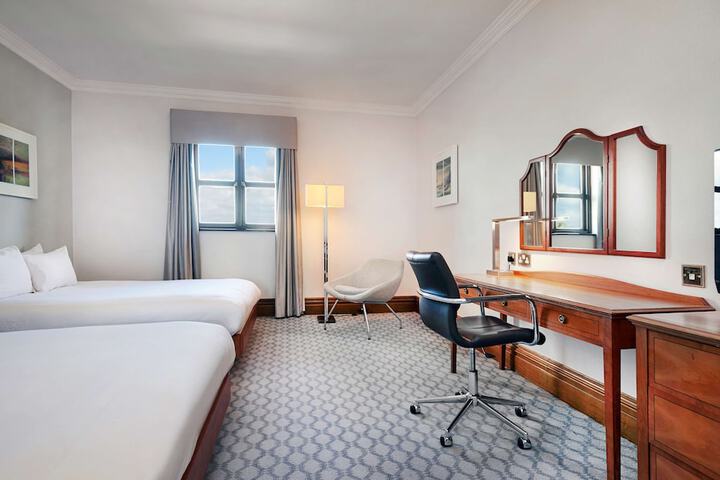 Room 15 of 147