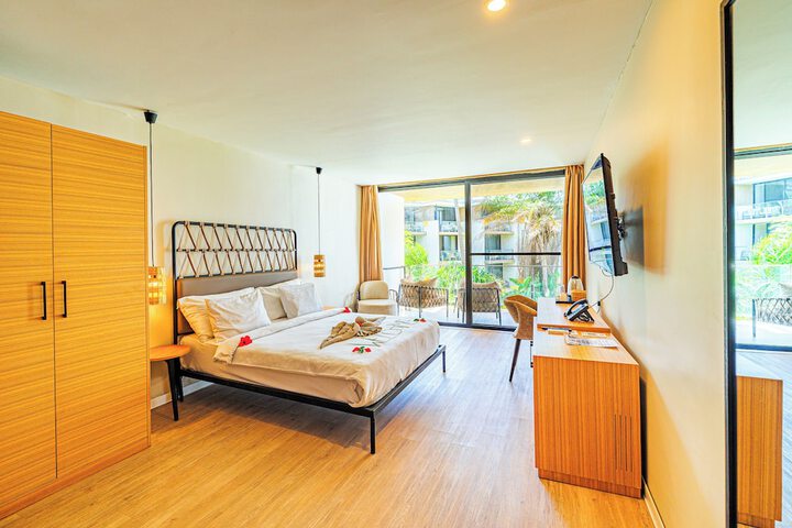 Room 5 of 119