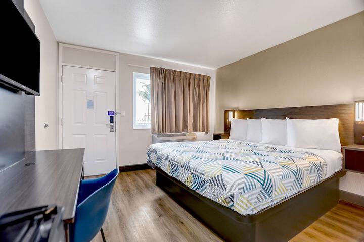 1 King Bed Refrigerator (1 of 4)