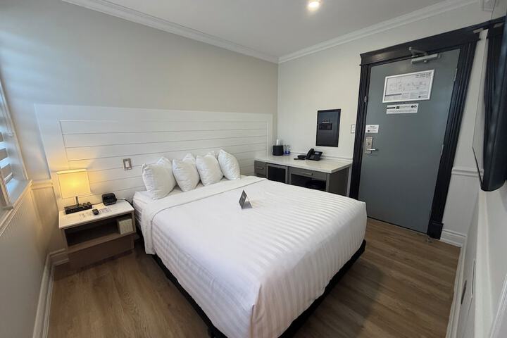 Room 40 of 116