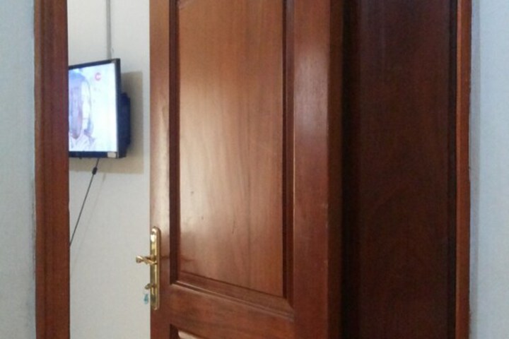 Room 10 of 35