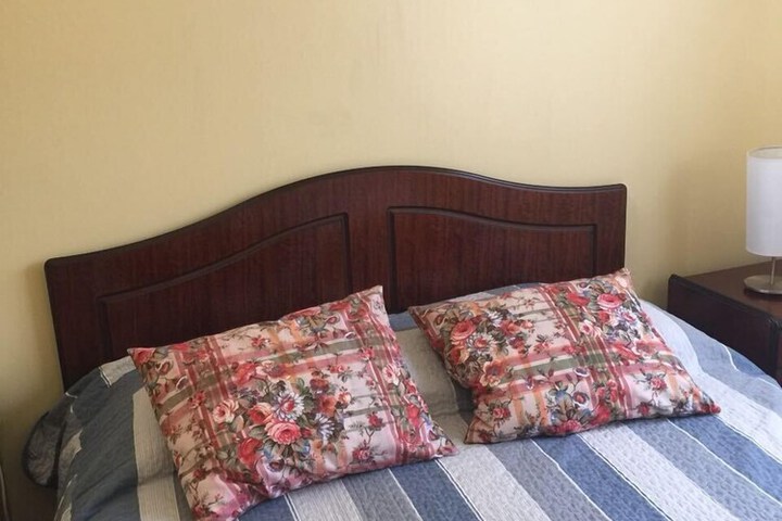 Room 7 of 13