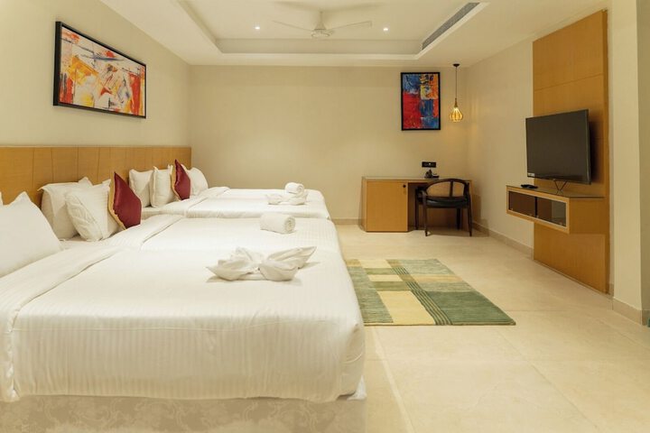 Room 3 of 41