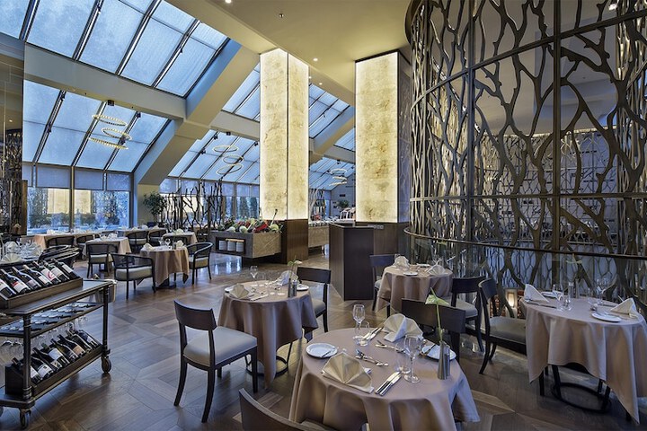 Dining 188 of 243
