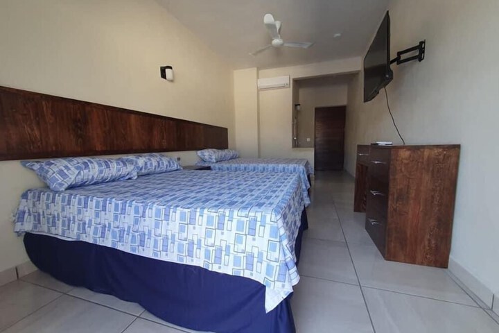 Room 25 of 59