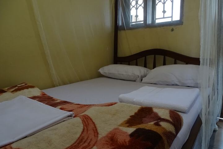 Room 12 of 26