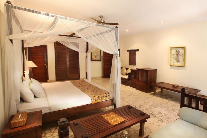 Room 4 of 22