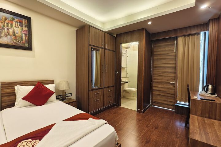Room 51 of 90