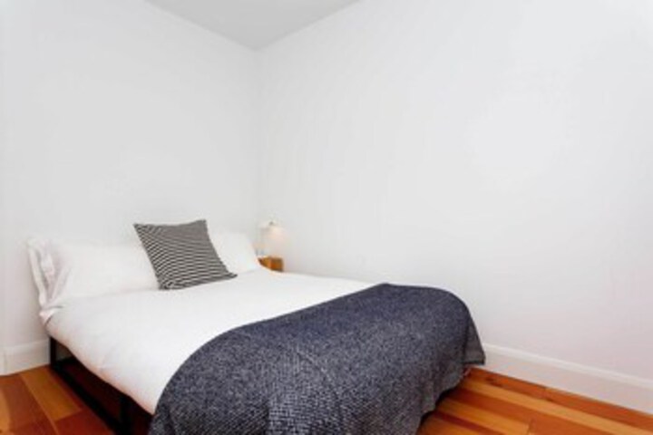 Room 17 of 24