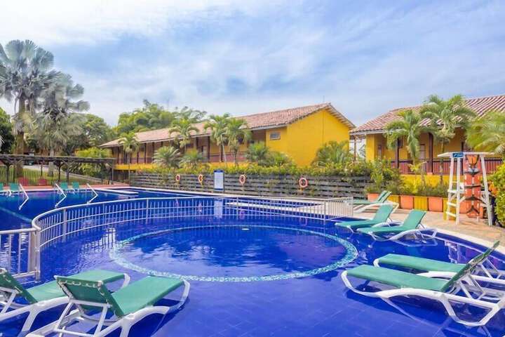 Pools & Facilities