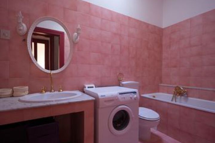 Room 2 of 19