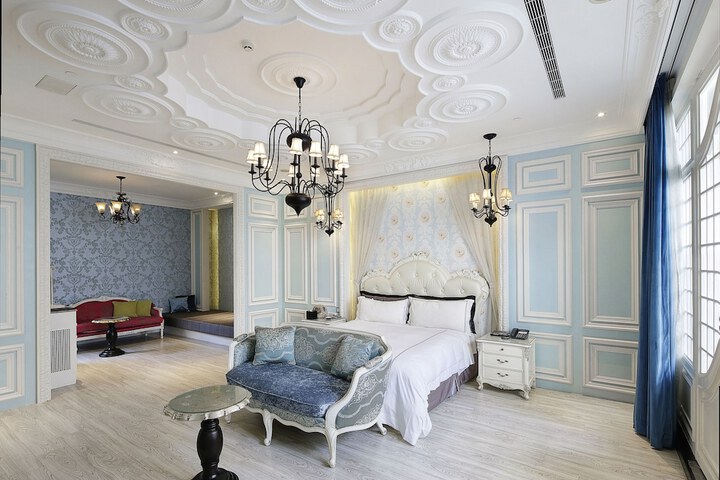 Room 27 of 91