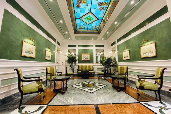 Hotel Lobby