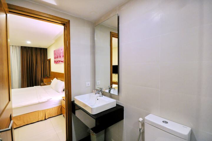 Room 186 of 230
