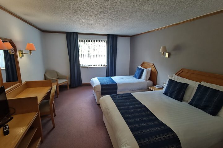 Room 19 of 68