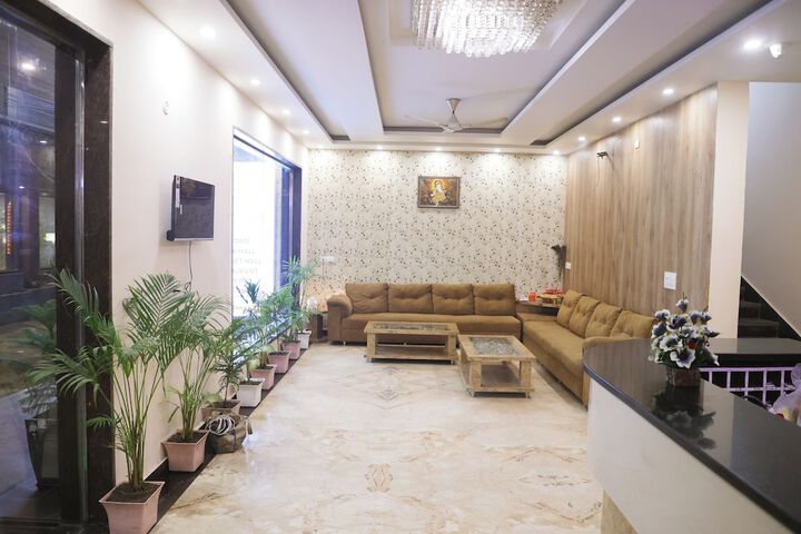 Hotel Interior 4 of 109
