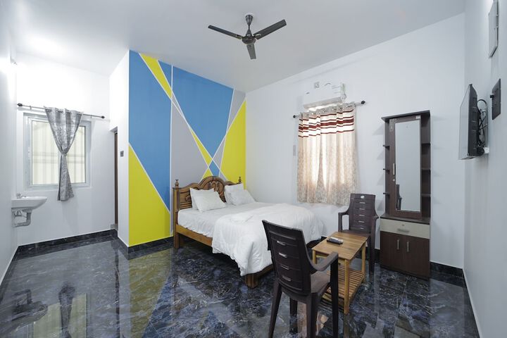 Room 2 of 12
