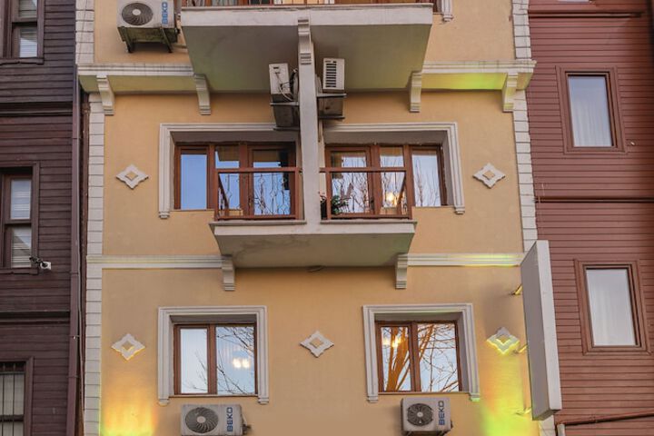 Hotel 4 of 27
