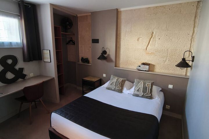 Room 14 of 44