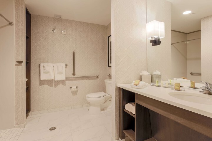 Bathroom shower