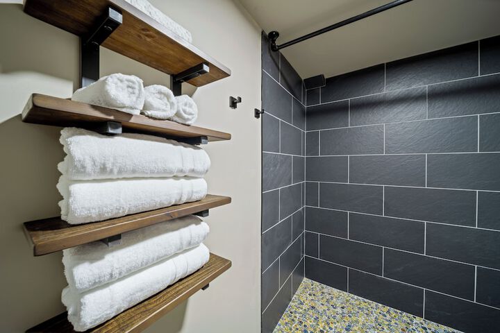 Room 41 of 65