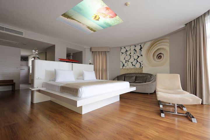 Room 20 of 54