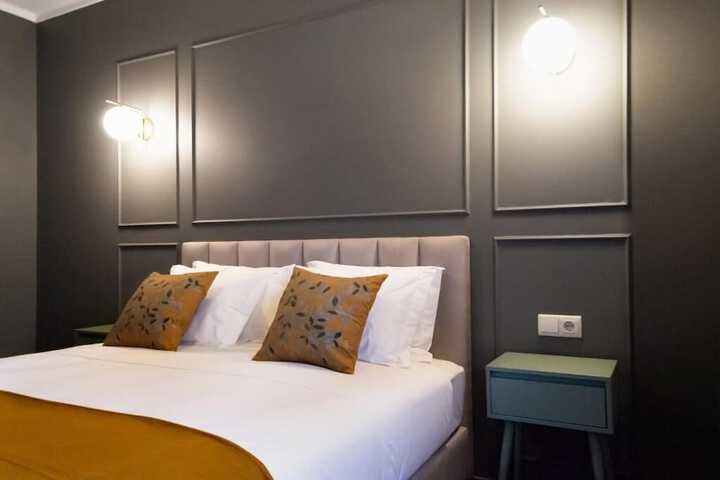 Room 2 of 78