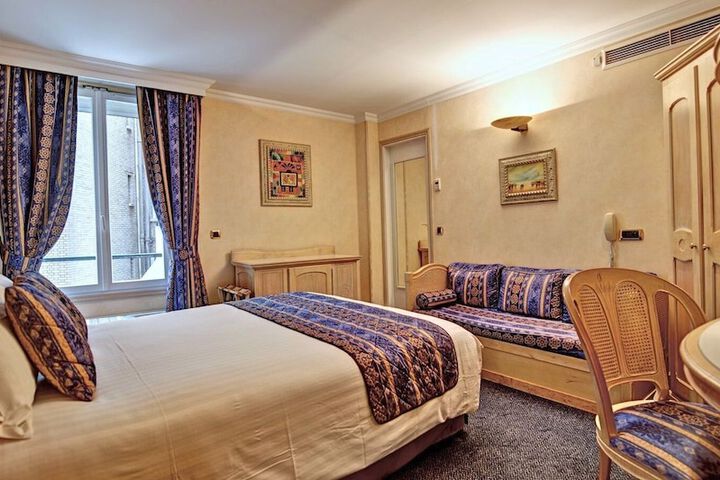 Room 43 of 86