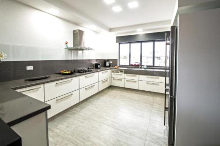 General 9 of 21