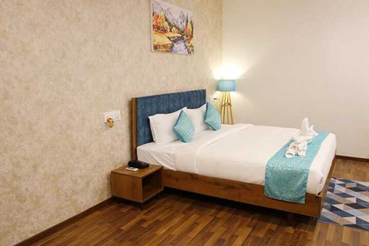 Room 20 of 34
