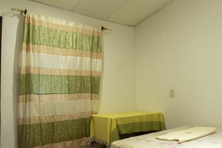 Room 2 of 36