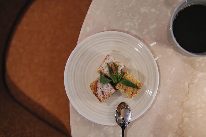 Dining 49 of 72