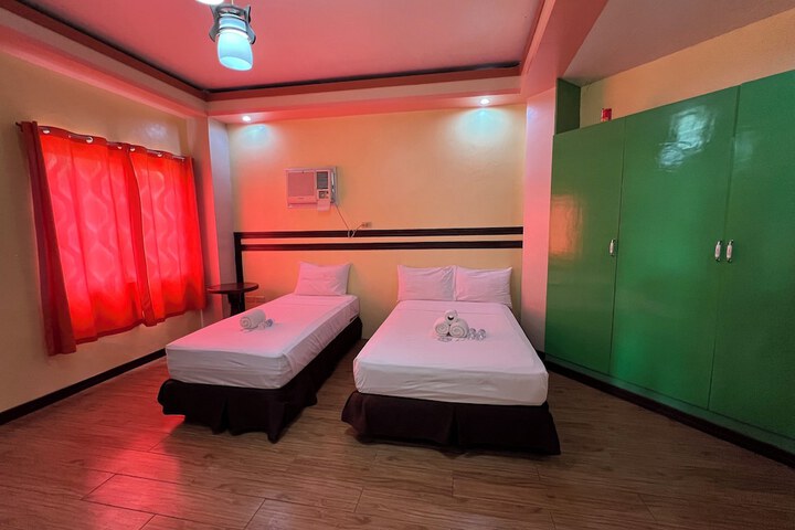 Room 15 of 26