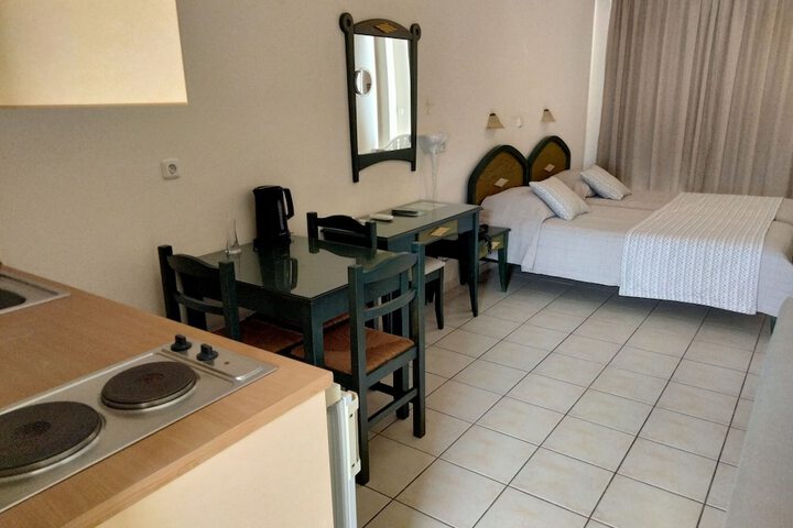 Room 15 of 95