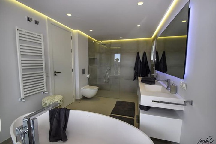 Room 16 of 21