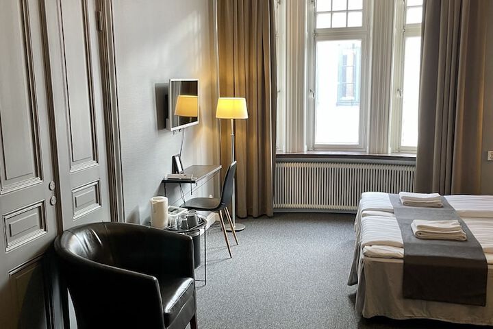Room 46 of 149