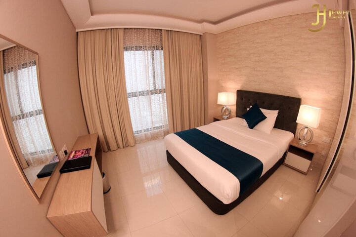 Room 21 of 62