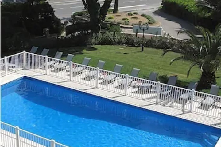 Pool 37 of 50