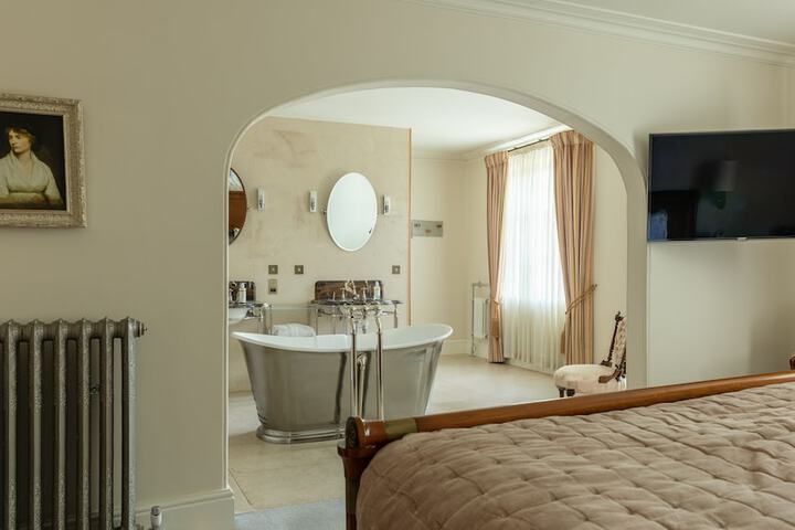 Room 42 of 75