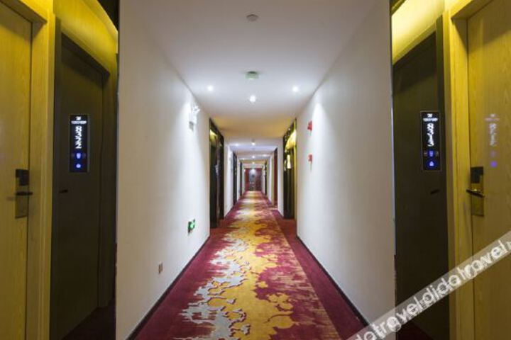 Hotel Interior 5 of 23